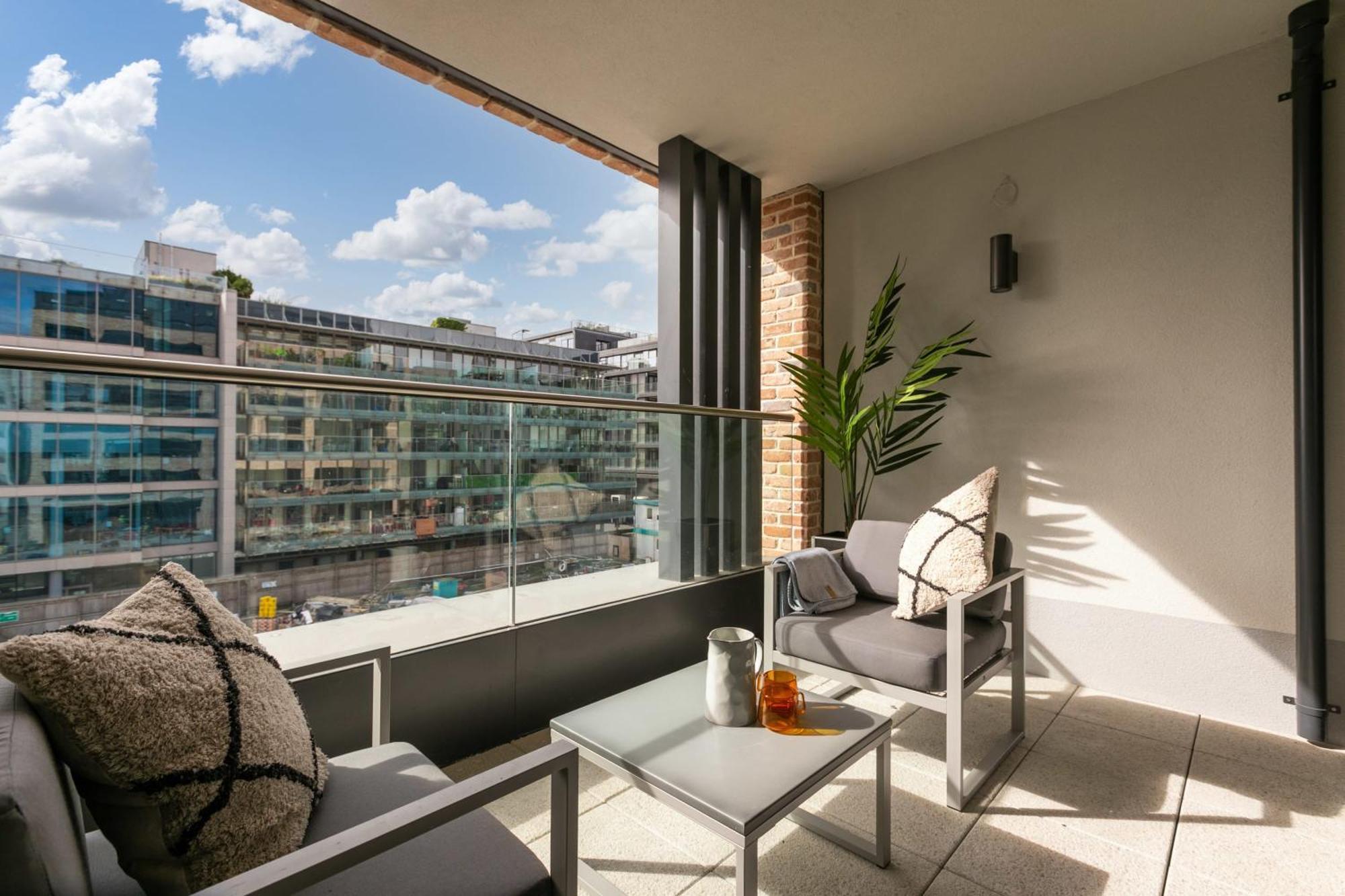 Apartment The Benson Two By At